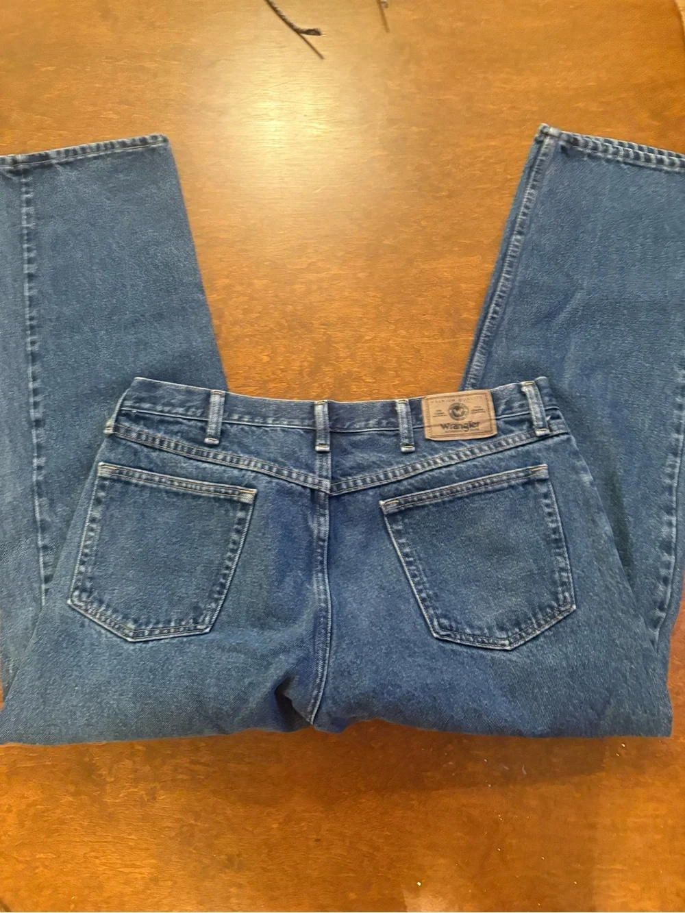Wrangler Men's Straight Fit Dark Blue Denim Jeans